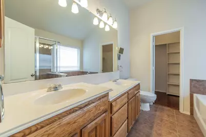 8249 Fall Crest Drive, Fort Worth, TX 76053 - Photo 16