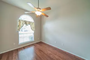 8249 Fall Crest Dr, Fort Worth, TX 76053 - Photo 18