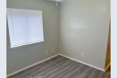 806 Phillips Drive, Ennis, TX 75119 - Photo 16