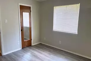 806 Phillips Dr, Ennis, TX 75119 - Photo 22