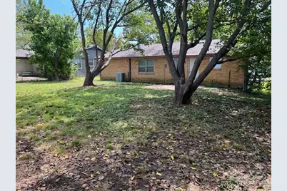 806 Phillips Drive, Ennis, TX 75119 - Photo 32