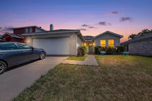 212 Crystalwood Dr, Mesquite, TX 75149 - Photo 1