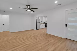 2525 Cole Ave, Waco, TX 76707 - Photo 4