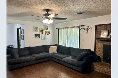 285 N Avenue B, Crawford, TX 76638 - Photo 4