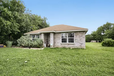 11617 Spence Lane, Balch Springs, TX 75180 - Photo 2