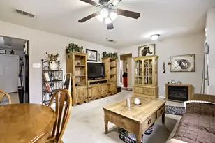 11617 Spence Ln, Balch Springs, TX 75180 - Photo 4