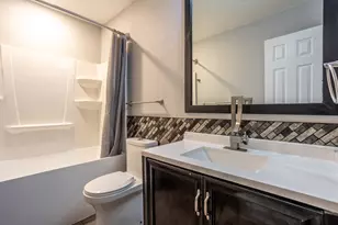 1206 Oakbluff Dr, Lancaster, TX 75146 - Photo 20