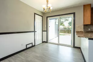 1206 Oakbluff Dr, Lancaster, TX 75146 - Photo 10