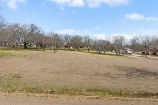 896 W First St, Maypearl, TX 76064 - Photo 12