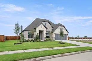 241 Pine Leaf Trl, Waxahachie, TX 75165 - Photo 2