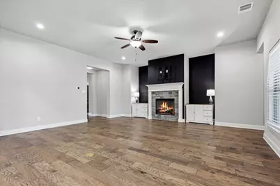 541 Harvest Grove Drive, Waxahachie, TX 75165 - Photo 8