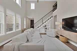 758 Creekwater Ln, Garland, TX 75043 - Photo 6