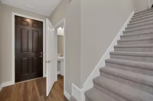 758 Creekwater Ln, Garland, TX 75043 - Photo 4