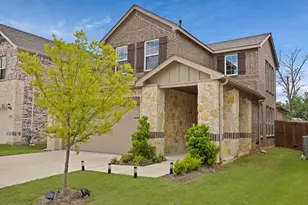 758 Creekwater Ln, Garland, TX 75043 - Photo 2