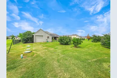 4428 Lake Breeze Drive, McKinney, TX 75071 - Photo 38