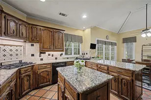 5831 London Ln, Dallas, TX 75252 - Photo 14