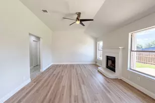 309 Marshall Creek Rd, Roanoke, TX 76262 - Photo 8