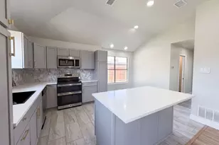 309 Marshall Creek Rd, Roanoke, TX 76262 - Photo 2