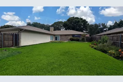 1926 Camden Way, Carrollton, TX 75007 - Photo 28