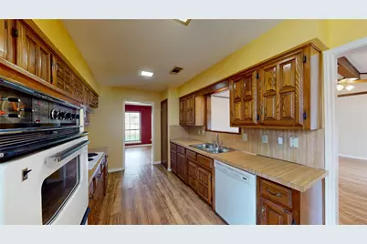 1926 Camden Way, Carrollton, TX 75007 - Photo 12