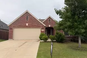 917 Bird Creek Dr, Little Elm, TX 75068 - Photo 1