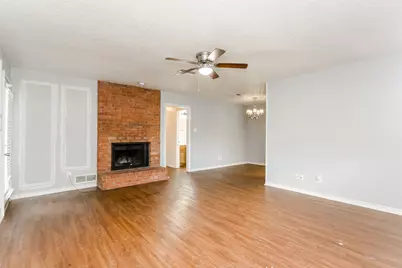 2301 Kingsford Court, Arlington, TX 76017 - Photo 14