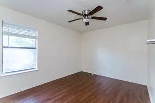 2301 Kingsford Ct, Arlington, TX 76017 - Photo 20