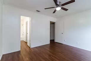2301 Kingsford Ct, Arlington, TX 76017 - Photo 18
