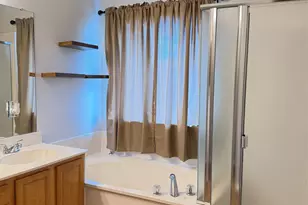 2526 Bishop Allen Ln, Dallas, TX 75237 - Photo 28