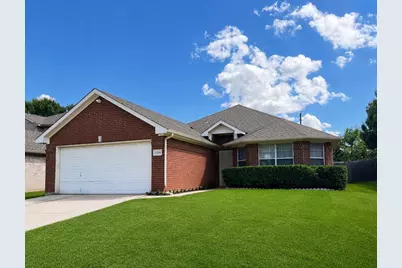 2526 Bishop Allen Lane, Dallas, TX 75237 - Photo 1