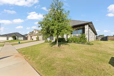 3116 Bent Trail Court, Burleson, TX 76028 - Photo 10