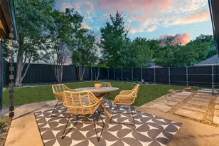 6418 Covecreek Pl, Dallas, TX 75240 - Photo 32