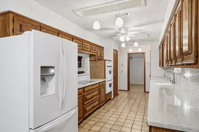 824 Skylark Drive, Denton, TX 76205 - Photo 16