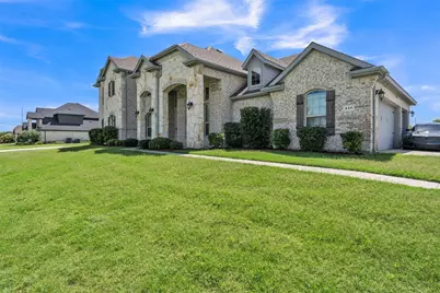 231 Berkeley Drive, Waxahachie, TX 75167 - Photo 2