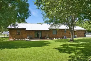 2308 Thornton St, San Saba, TX 76877 - Photo 24