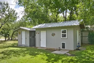 2308 Thornton St, San Saba, TX 76877 - Photo 26