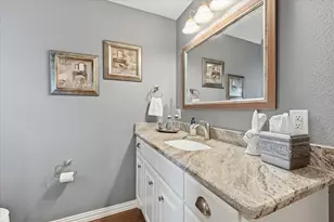 2231 N Mill St, Lewisville, TX 75057 - Photo 26