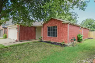 203 Grassy Creek Dr, Wylie, TX 75098 - Photo 2