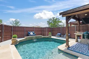 2849 Greenway Dr, Frisco, TX 75034 - Photo 2