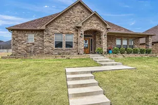 3818 Sumner Ct, Sherman, TX 75090 - Photo 2