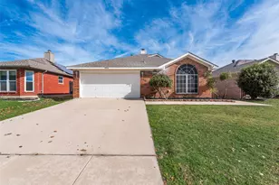 10504 Aransas Dr, Fort Worth, TX 76131 - Photo 2