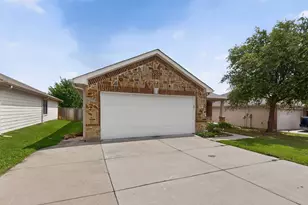 1933 E Dickey Dr, Dallas, TX 75051 - Photo 14