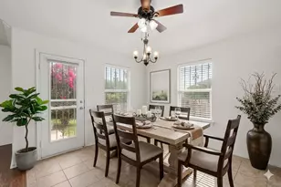 1933 E Dickey Dr, Dallas, TX 75051 - Photo 10