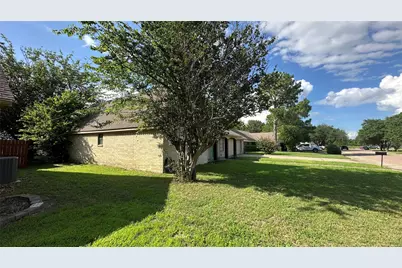 806 Crestline Drive, Mexia, TX 76667 - Photo 34