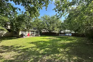 806 Crestline Dr, Mexia, TX 76667 - Photo 32