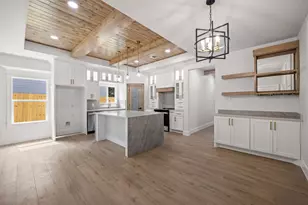 1004 W Broadus Ave, Fort Worth, TX 76115 - Photo 8