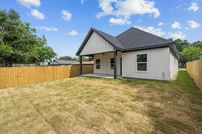 1004 W Broadus Avenue, Fort Worth, TX 76115 - Photo 30