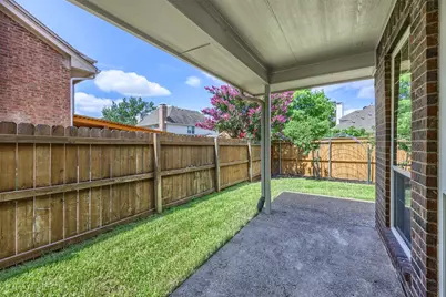 9446 Abbey Road, Irving, TX 75063 - Photo 30