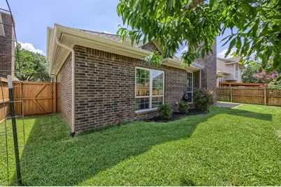 9446 Abbey Road, Irving, TX 75063 - Photo 34