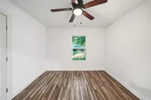 1103 Bell Dr, Greenville, TX 75401 - Photo 10